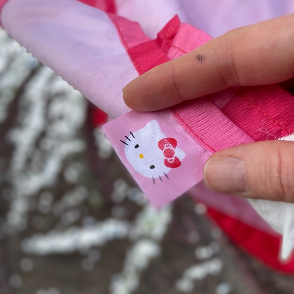 2011 vintage Sanrio hello kitty flat sheet - Picture 4 of 9